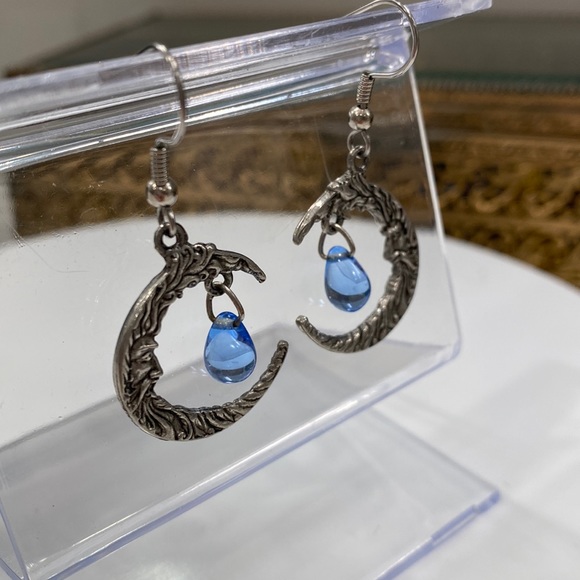 Man in the Moon - blue glass teardrops - silver earrings cast on both sides! EUC - Picture 5 of 16